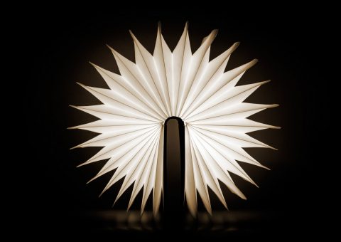 book lamp 360